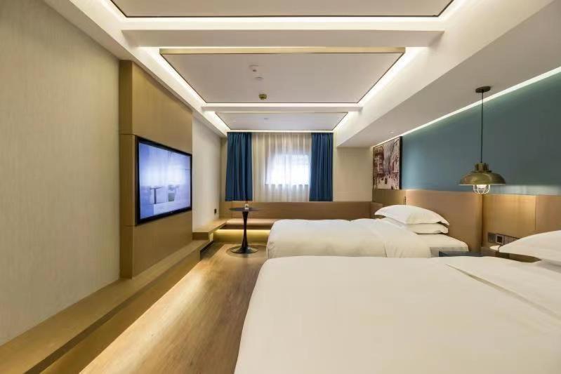 Jl Boutique Bund Pedestrian Street Store Hotel 3*